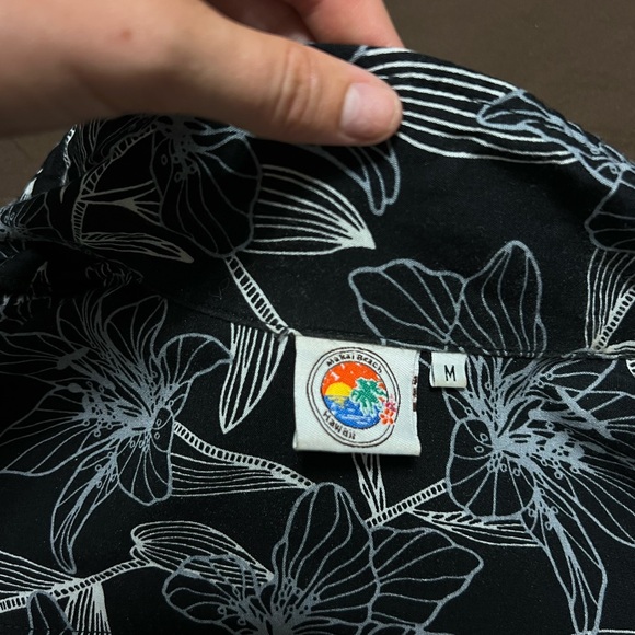 HAWAII button up shirt - Picture 14 of 14